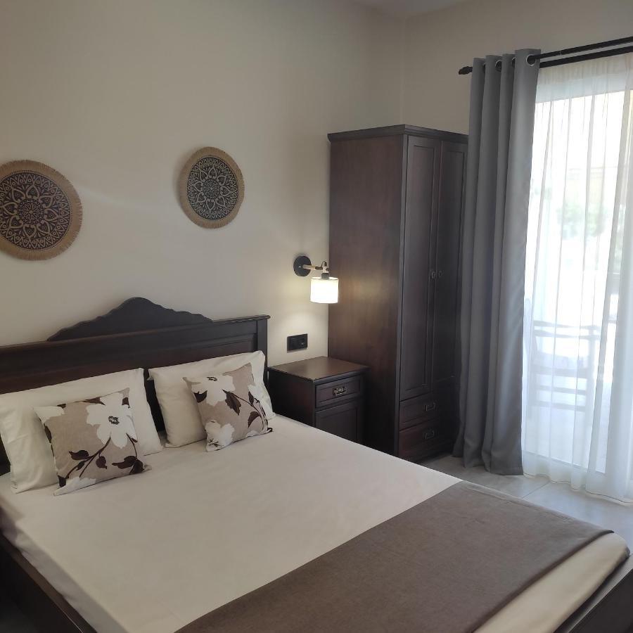Appartement Pansion Nikos à Patitírion Extérieur photo